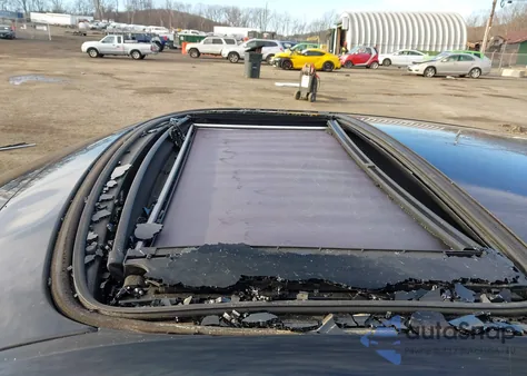 2012 Hyundai Veloster Base W/Gray z USA, uszkodzony, nr VIN KMHTC6AD3CU054734